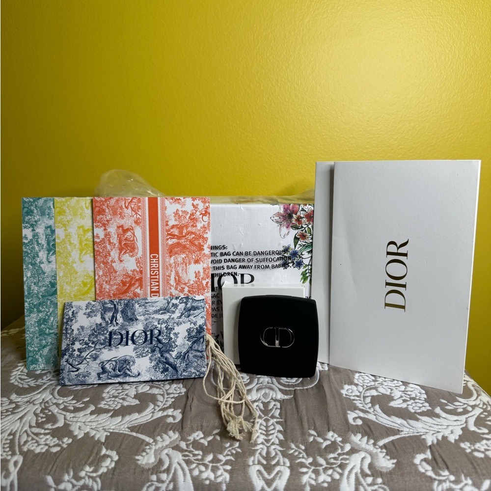 💔💔NOT FOR SALE💔💔 Dior Blue and White Decorative Card Set